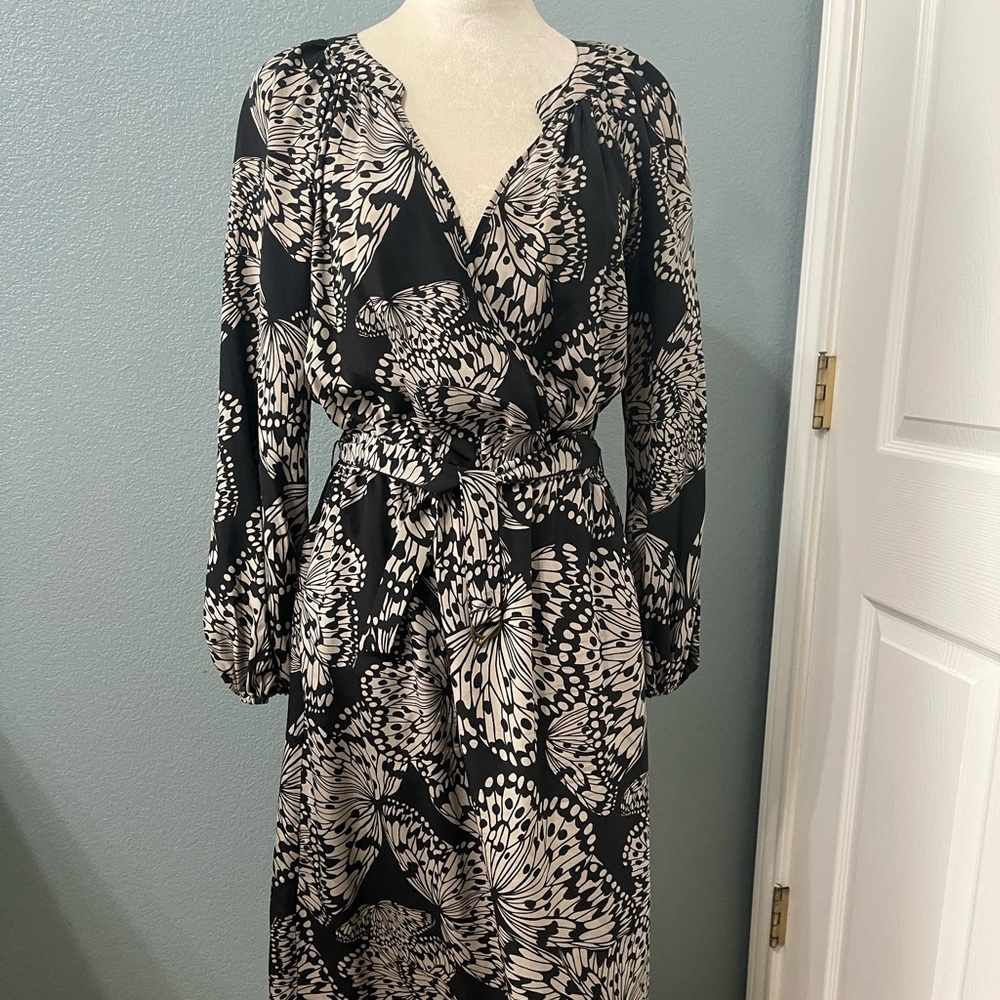 Presley Skye Black and Cream Long Sleeve Dress